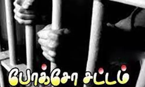 தாயின் கள்ளக்காதலனால் பாலியல் தொல்லை-மாணவி படித்த பள்ளி நிர்வாகிகளிடம் விசாரணை