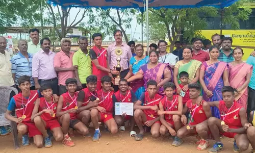 தூத்துக்குடியில் ஹோலிகிராஸ் பொறியியல் கல்லூரி சுழற்கோப்பை போட்டி