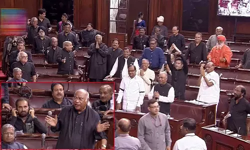 மணிப்பூர் விவகாரம்.. மாநிலங்களவையில் இருந்து எதிர்க்கட்சி உறுப்பினர்கள் வெளிநடப்பு