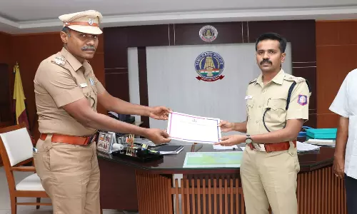 சிறப்பாக பணியாற்றிய 74 போலீசாருக்கு பாராட்டு