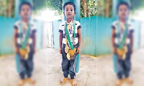 சர்வதேச யோகா போட்டிக்கு தகுதி பெற்ற தஞ்சை சிறுவன்