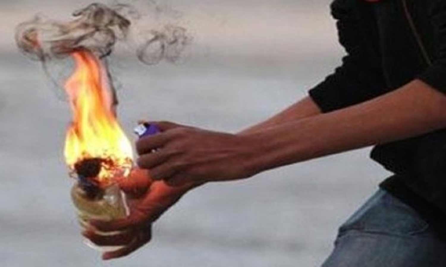 மதுரை அருகே இடப்பிரச்சினையில் நள்ளிரவில் 3 இடங்களில் பெட்ரோல் குண்டு வீச்சு