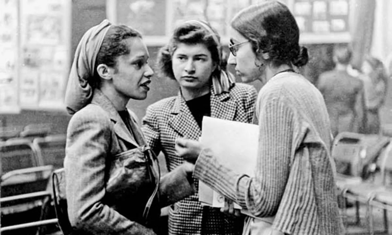 இந்தியாவின் முதல் பெண் பத்திரிகையாளர் முன்சி இந்தியாவின் முதல் பெண் பத்திரிகையாளர் முன்சி