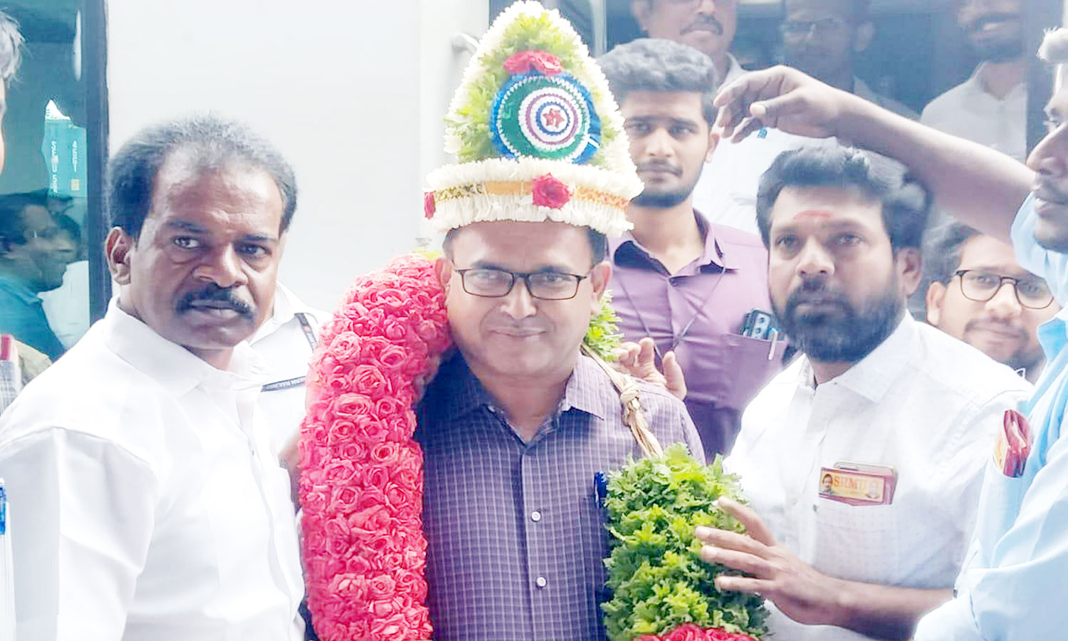 ஜோலார்பேட்டை ரெயில் நிலையத்தில் ரெயில்வே கோட்ட மேலாளர் ஆய்வு ஜோலார்பேட்டை ரெயில் நிலையத்தில் ரெயில்வே கோட்ட மேலாளர் ஆய்வு