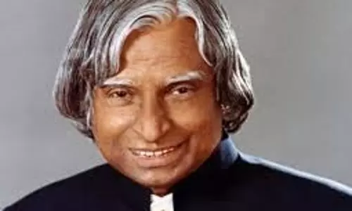 அப்துல் கலாமுக்கு மலரஞ்சலி