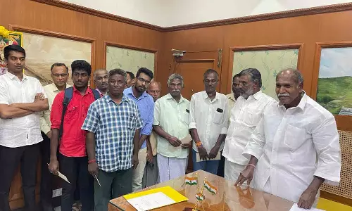 மானியத்துடன் எந்திரம் வாங்க பயனாளிகளுக்கு ஆணை