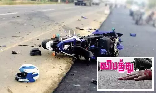 மலைப்பாதையில் 2 பைக்குகள் மோதல்