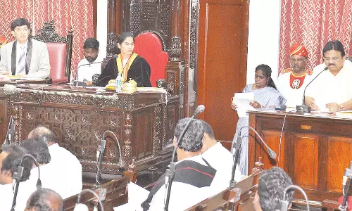 சென்னை மாநகராட்சி கவுன்சிலர்களுக்கு மாதம் ரூ.10 ஆயிரம் மதிப்பூதியம்- மன்ற கூட்டத்தில் தீர்மானம் நிறைவேற்றம்