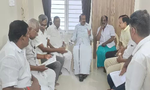 சுமைதூக்கும் தொழிலாளர்களுக்கு 26 சதவீதம் கூலி உயர்வு-பேச்சு வார்த்தையில் உடன்பாடு