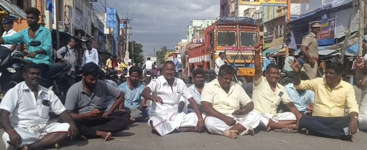 ஜெயங்கொண்டத்தில் பா.ம.க.வினர் மறியல்