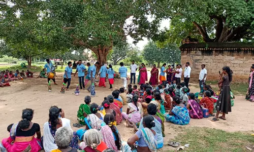 கறம்பக்குடியில் விழிப்புணர்வு கலை நிகழ்ச்சி