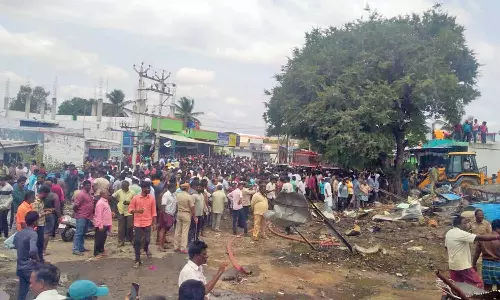 தனியார் பட்டாசு குடோன் வெடிவிபத்தில் பலி எண்ணிக்கை 8-ஆக உயர்வு