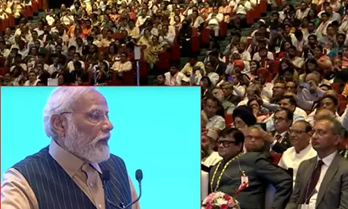 மொழியின் அடிப்படையில் இளைஞர்களின் திறமைகளை மதிப்பிடுவது அநீதி- பிரதமர் மோடி பேச்சு