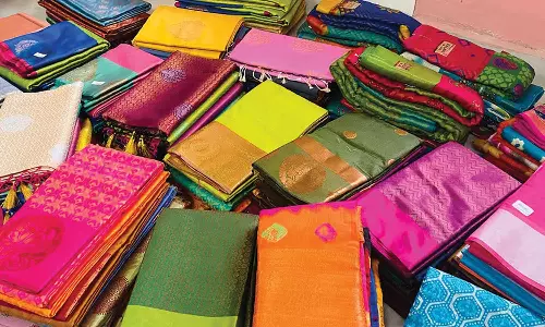 அதிகரித்து வரும் போலி பட்டுகளால் மக்கள் ஏமாற்றம்: இடைத்தரகர்களால் சிதையும் புகழ்பெற்ற காஞ்சிபுரம் பட்டு