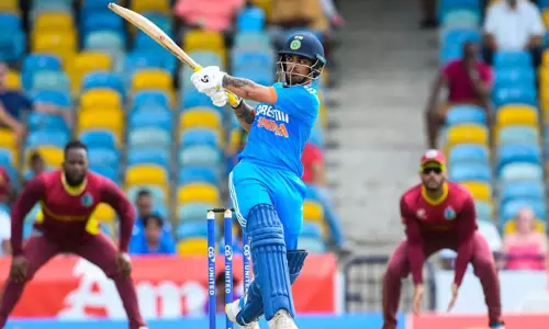 2வது ஒருநாள் கிரிக்கெட் போட்டி- வெஸ்ட் இண்டீஸ் அணிக்கு 182 ரன்கள் இலக்கு நிர்ணயித்தது இந்தியா
