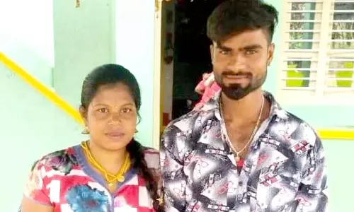 எல்லை தாண்டிய காதல்: பேஸ்புக் காதலனை மணந்த இலங்கை பெண்ணை வெளியேற நோட்டீஸ்