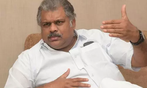 அத்திக்கடவு-அவினாசி திட்டம்: நிலம் அளித்தவர்களுக்கு இழப்பீடு வழங்க வேண்டும்- ஜி.கே.வாசன் அறிக்கை