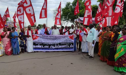 அரியலூரில் இந்திய கம்யூனிஸ்ட் ஆர்ப்பாட்டம்