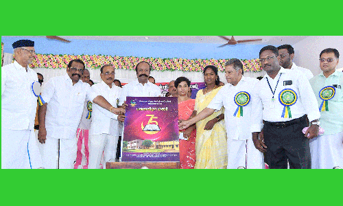 இளையான்குடி மேல்நிலை பள்ளிக்கு விரைவில் சுற்றுச்சுவர்: அமைச்சர் பெரியகருப்பன்