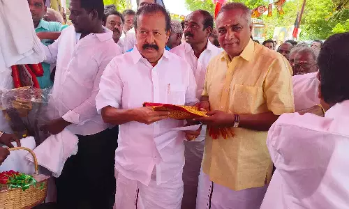 தொழிலதிபர் டி.ஆர். சரவணன் தி.மு.க.வில் இணைந்தார்