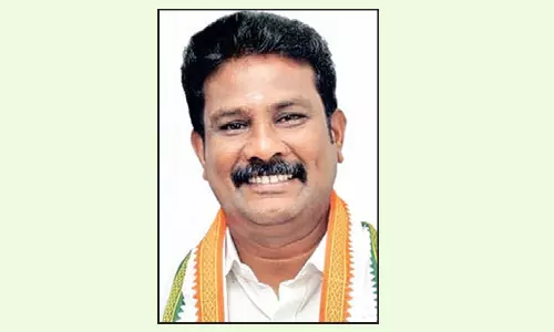 70 குடும்பத்தினரின் ஓட்டுரிமையை உள்ளாட்சி அமைப்புக்கு மாற்ற வேண்டும்-கவுன்சிலர் ராஜாராம் பாண்டியன்