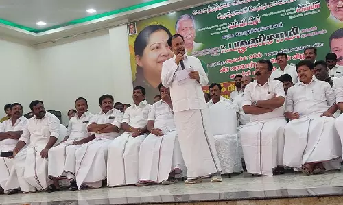 மதுரையில் அ.தி.மு.க. எழுச்சி மாநாடு தமிழ்நாட்டில் மிகப்பெரிய திருப்புமுனையை ஏற்படுத்தும்- தம்பிதுரை