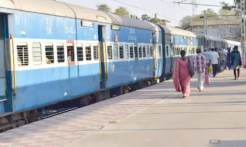 வேளாங்கண்ணிக்கு சிறப்பு கட்டண ரெயில் இயக்கம்