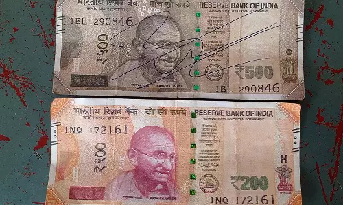 வணிக நிறுவனங்கள், பெட்ரோல் பங்குகளை குறி வைத்து கள்ள நோட்டை புழக்கத்தில் விடும் கும்பல்