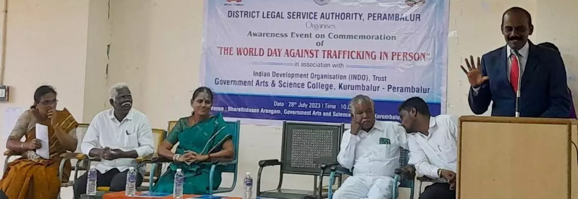 சட்ட விழிப்புணர்வு முகாம் சட்ட விழிப்புணர்வு முகாம்