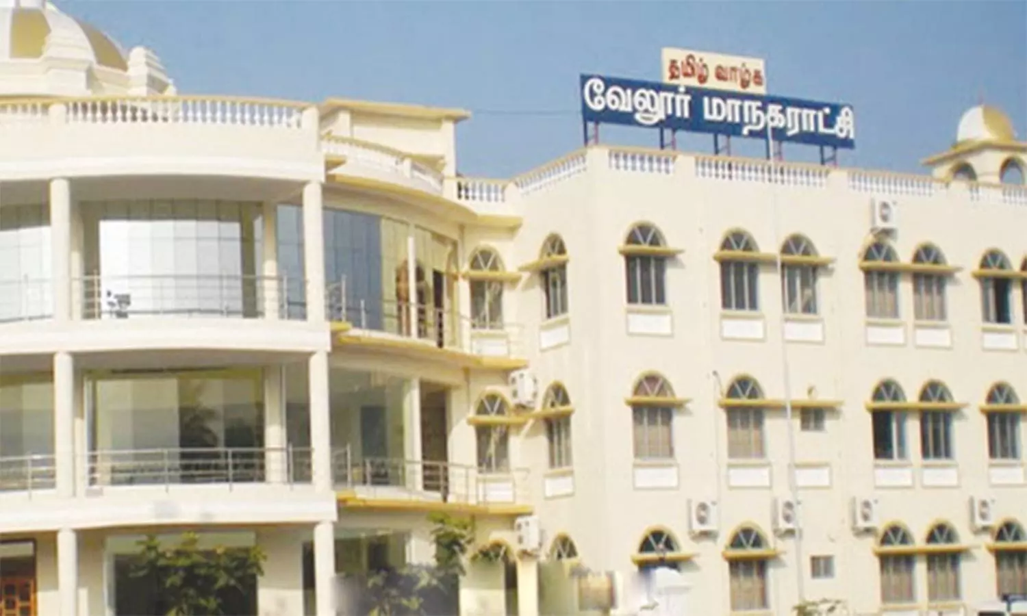 பாதாள சாக்கடை குழாய் அமைக்க பாலாற்றில் பாலம் பாதாள சாக்கடை குழாய் அமைக்க பாலாற்றில் பாலம்