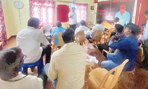 விளையாட்டு வீரர் நலச்சங்கத்தினர் முற்றுகை போராட்டம்  நடத்த முடிவு