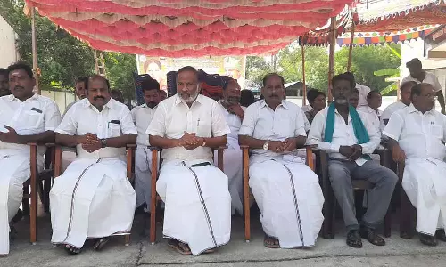 என்.எல்.சி. நிர்வாகத்தை கண்டித்து அ.தி.மு.க. எம்.எல்.ஏ. உண்ணாவிரதம்