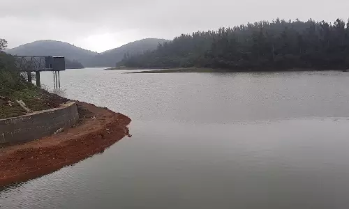 பார்சன்ஸ்வேலி அணையில் குவியும் சுற்றுலாபயணிகள்