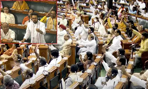 மக்களவையில் ஒளிப்பதிவு சட்டத்திருத்த மசோதா நிறைவேற்றம்