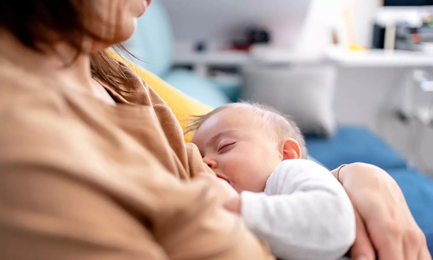 குழந்தைக்கு தாய்ப்பால் புகட்டும் முறை குழந்தைக்கு தாய்ப்பால் புகட்டும் முறை