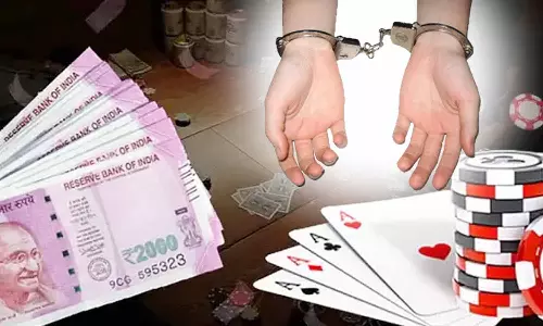 வெள்ளகோவிலில் பணம் வைத்து சூதாடிய 7 பேர் கைது