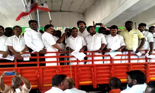 கொடநாடு வழக்கை விரைந்து விசாரிக்க வலியுறுத்தி ஓ.பி.எஸ். அணி-அ.ம.மு.க. சார்பில் ஆர்ப்பாட்டம்