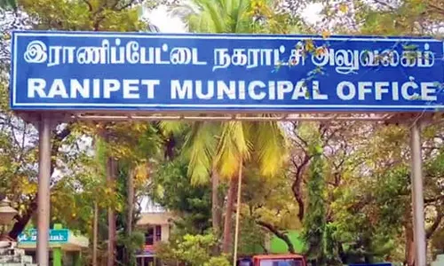 நகராட்சி கூட்டத்தில் முதல்-அமைச்சருக்கு நன்றி தெரிவித்து தீர்மானம்