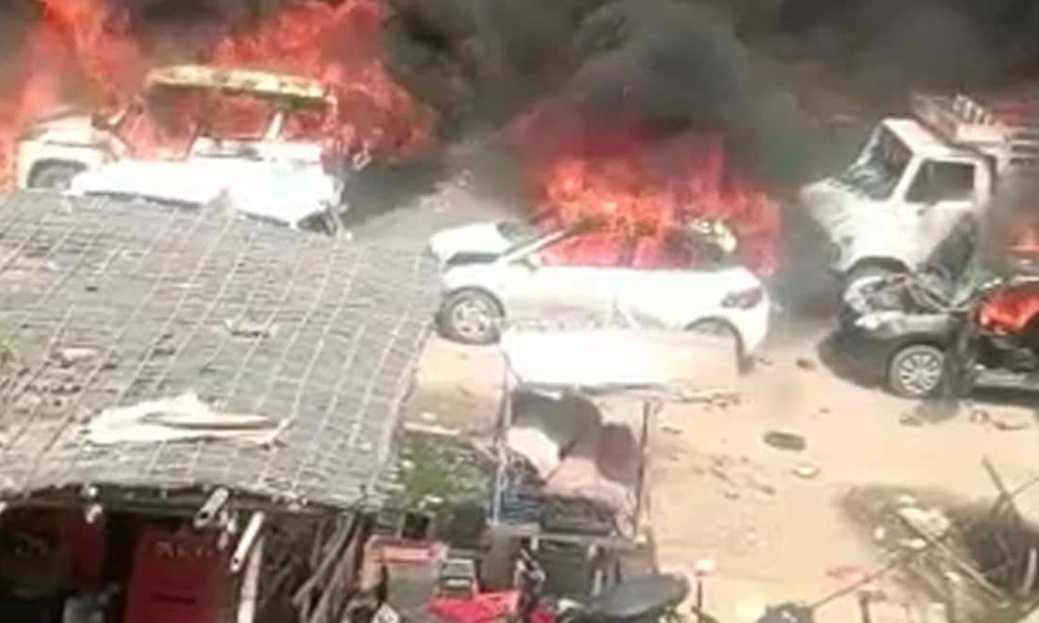 அரியானா கலவரம் நீடிப்பு: வன்முறை பரவுவதை தடுக்க டெல்லியில் போலீஸ் குவிப்பு