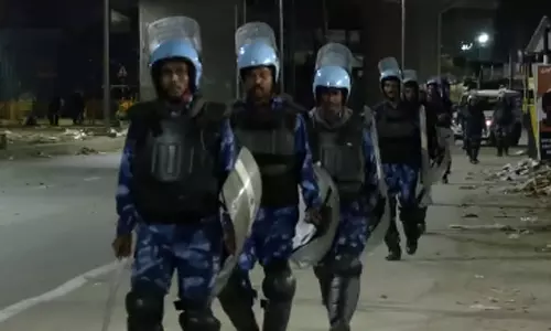 அரியானா வன்முறைக்கு 5 பேர் பலி - ஊரடங்கு அமல்