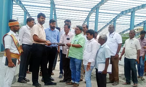 அந்தியூர் பகுதியில் வளர்ச்சி திட்டப்பணிகளை கலெக்டர் நேரில் ஆய்வு