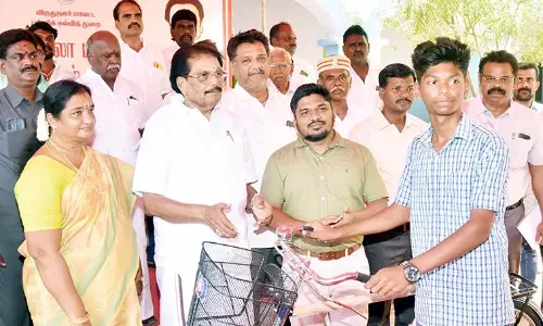 கல்விக்காக பல்வேறு திட்டங்களை முதல்-அமைச்சர் செயல்படுத்தி வருகிறார்