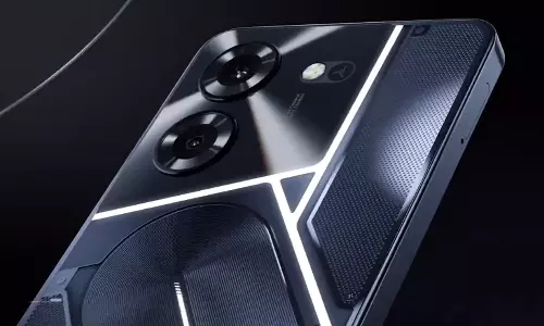 நத்திங் போன் போன்ற டிசைன் கொண்ட டெக்னோ போன் அறிமுகம்.. விலை தெரிஞ்சா ஷாக் ஆகிடுவீங்க..!