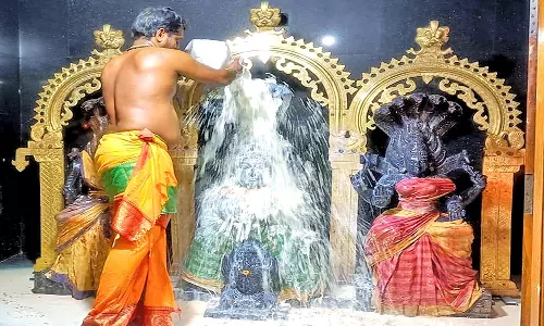 புளியங்குடி பவானி அம்மன் ஆலயத்தில் ஆடிமாத பவுர்ணமி பூஜை