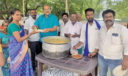 கோவில்பட்டியில் ஜீவ அனுக்கிரகா பொதுநல அறக்கட்டளை சார்பில் அன்னதான நிகழ்ச்சி