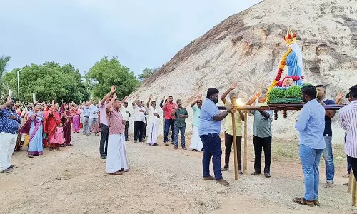 தெற்குகள்ளிகுளம் அதிசய பனிமாதா ஆலயத்தில் பவுர்ணமி மரிவல வழிபாடு
