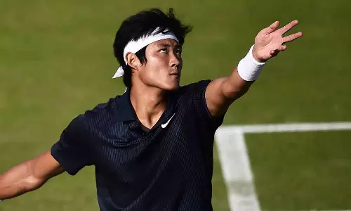 ஆஸ்திரியா கிட்ஜ்புஹெல் ஏடிபி டென்னிஸ்: சீன வீரர் ஜாங் வெற்றி