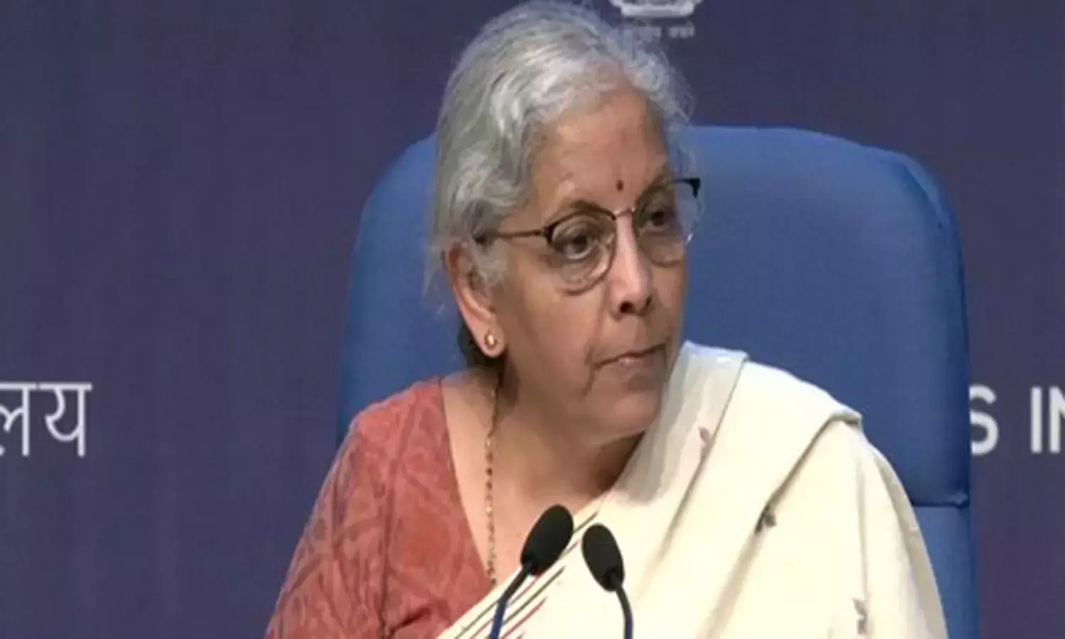 அக்டோபர் 1 முதல் ஆன்லைன் விளையாட்டுகளுக்கு 28 சதவீதம் ஜி.எஸ்.டி - நிதி மந்திரி நிர்மலா சீதாராமன்