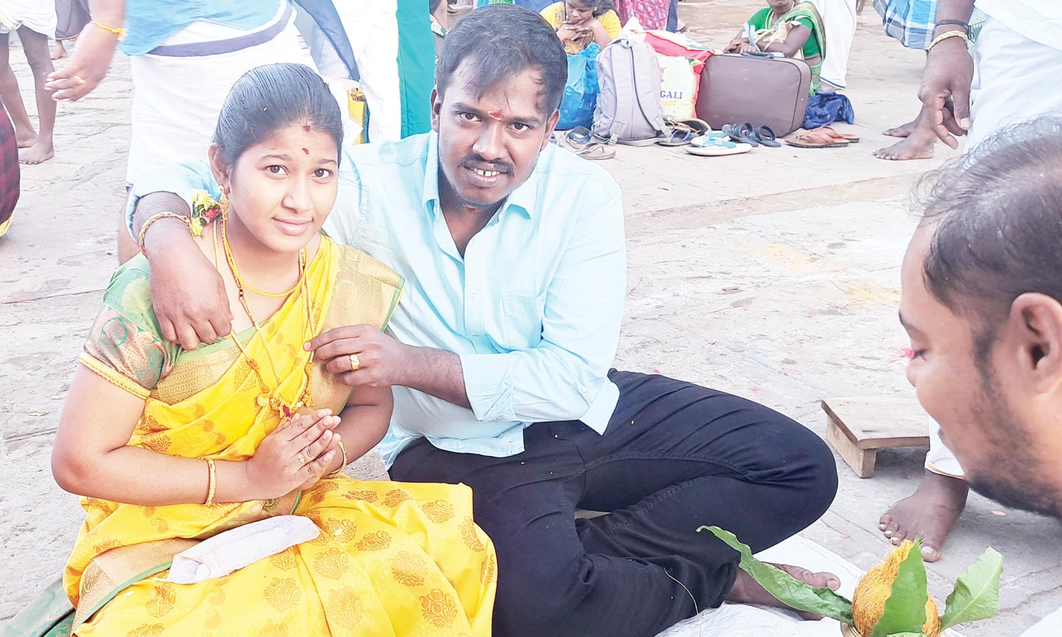 திருச்சி, கரூரில் ஆடிப்பெருக்கு உற்சாகம்- காவிரி கரையோரங்களில் குவிந்த புதுமணத்தம்பதிகள்