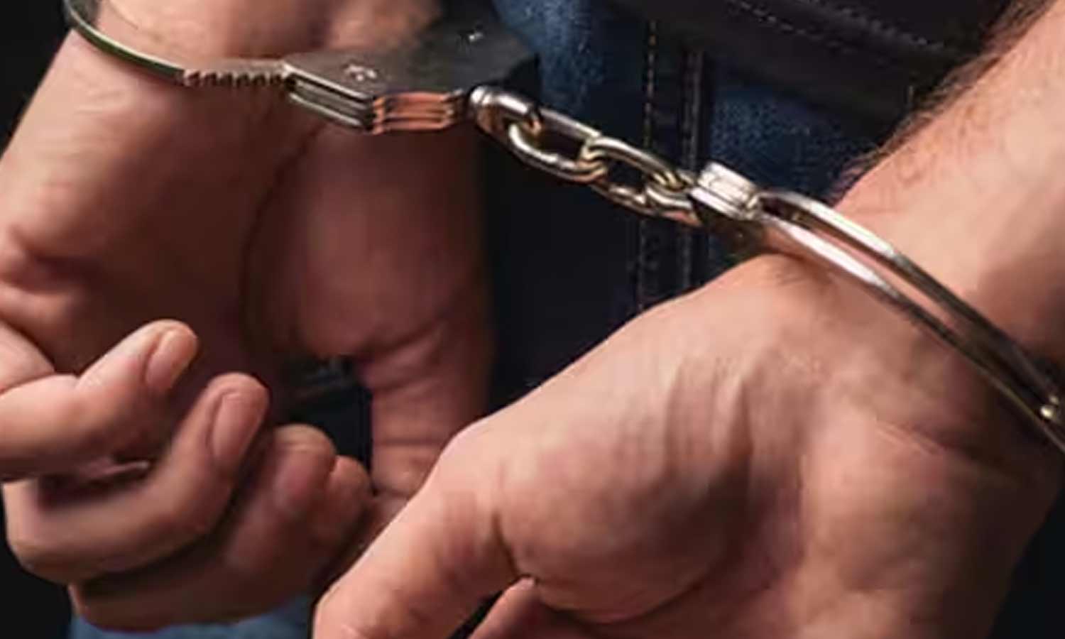 கோவை-மங்களூரு ரெயிலில் மாணவியிடம் ஆபாசமாக நடந்தவர் கைது